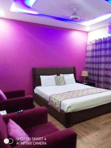 Haddi's International Hotel
