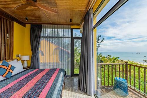 An Bang Beachfront May Villa