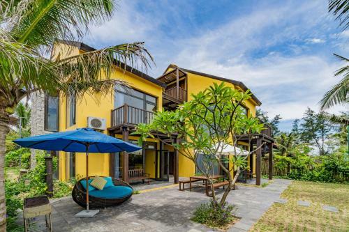 An Bang Beachfront May Villa