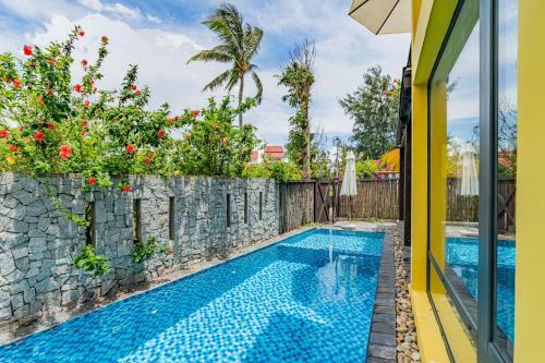 An Bang Beachfront May Villa