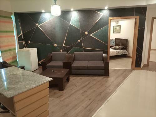 Lovely Apartment With 2 Bedrooms And A Kitchen