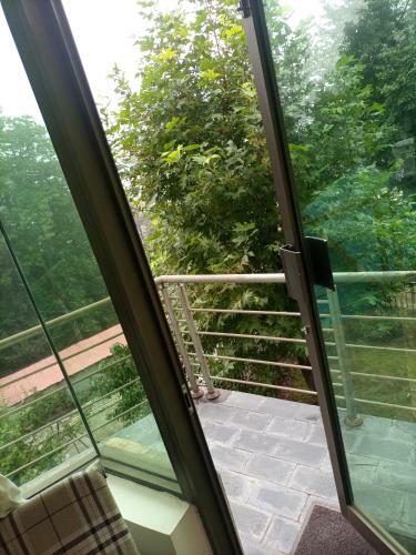 Lovely Apartment With 2 Bedrooms And A Kitchen