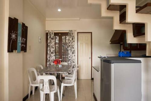 Hostal Mireya's Transient House