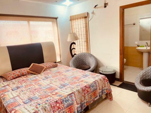3 Bed Apartment In Bahria Town Phase 7