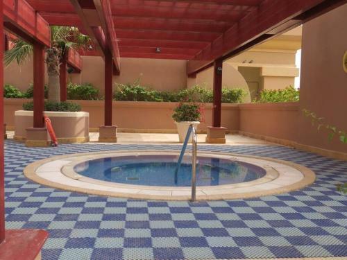 Lovely 1 Bed Served Apartment With Pool