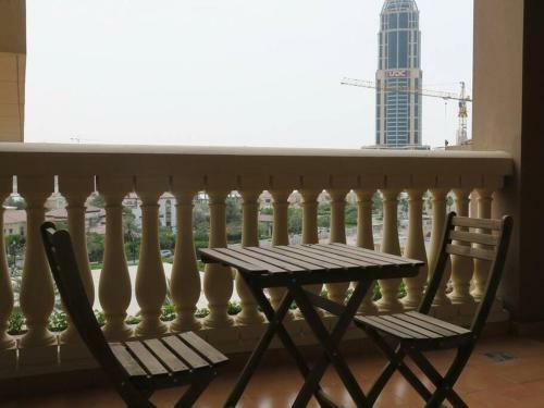 Lovely 1 Bed Served Apartment With Pool
