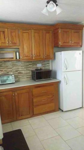 Modern Air Conditioned Home For Family & Adventure