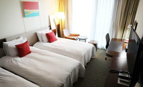 Hotel Ramada By Wyndham Jeju Hamdeok