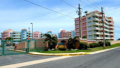 Apartamento *beach Front Oasis With Fast Wifi & A/c*