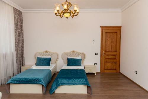Hostal Utopia Guest House