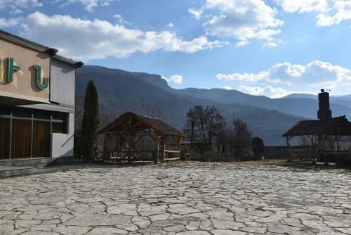 Hotel Ijevanatun