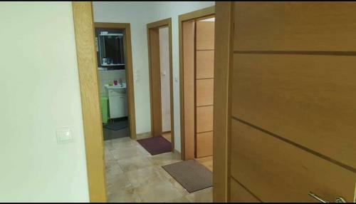 Cazin Apartman A-31 7. Sprat