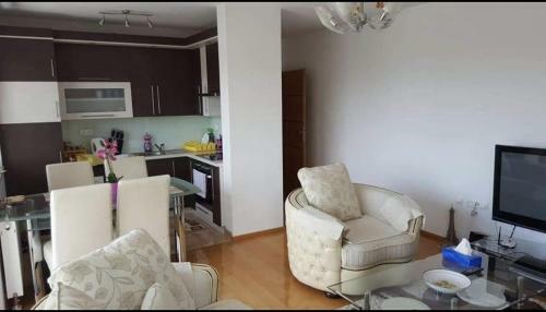 Cazin Apartman A-31 7. Sprat