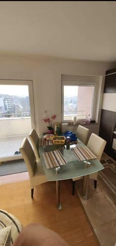 Cazin Apartman A-31 7. Sprat