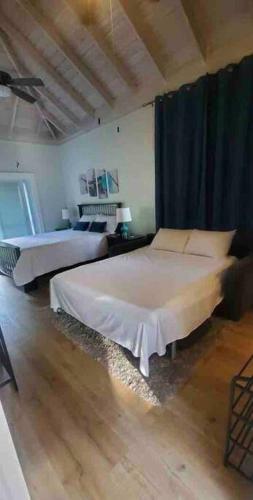 Apartamento Condo By The Hip Strip