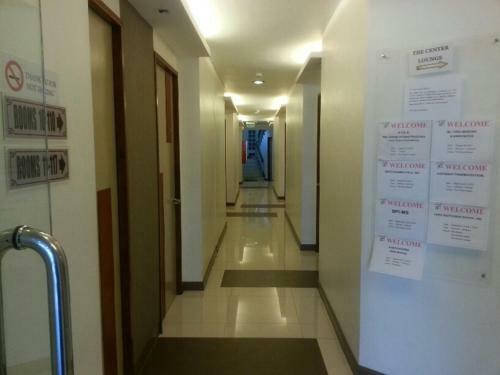 Hotel The Center Suites