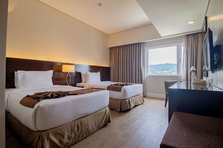 Harolds Hotel