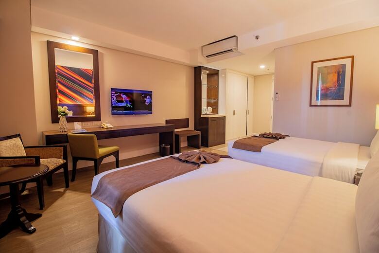 Harolds Hotel