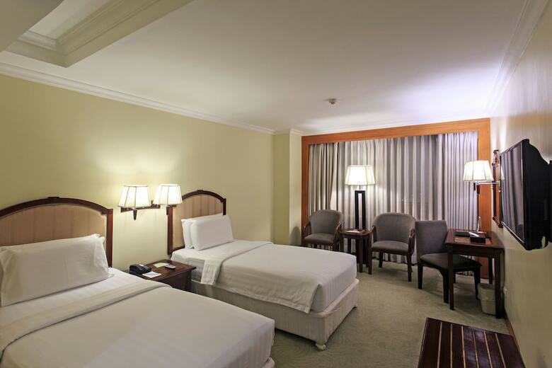 Cebu Parklane International Hotel