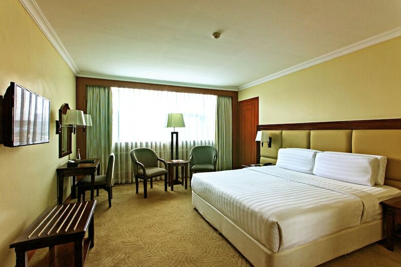 Cebu Parklane International Hotel