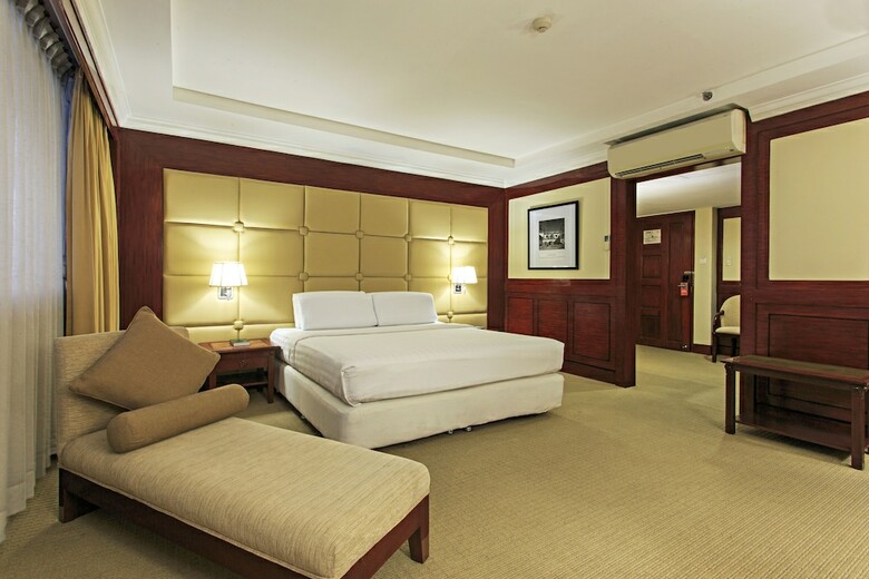Cebu Parklane International Hotel