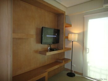 Hotel City Suites Ramos Tower By Crown Regency