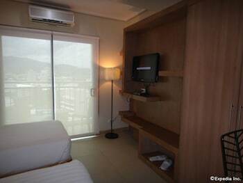 Hotel City Suites Ramos Tower By Crown Regency
