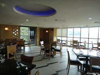 Hotel City Suites Ramos Tower By Crown Regency