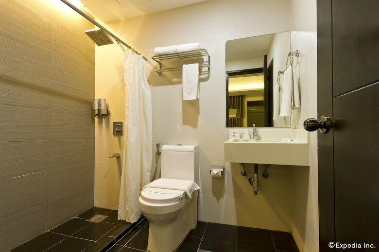 Castle Peak Hotel