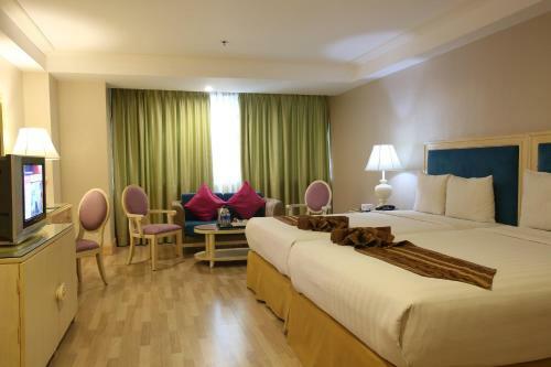 Crown Regency Hotel & Towers