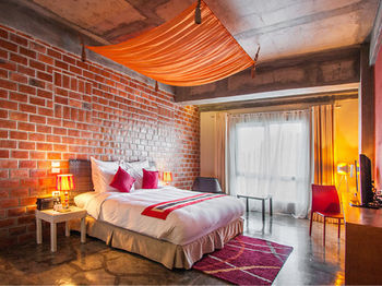 The Henry Hotel