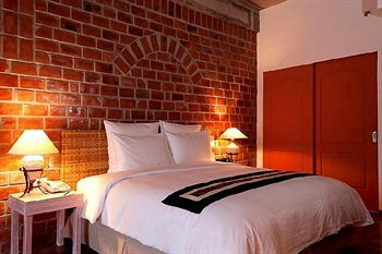 The Henry Hotel