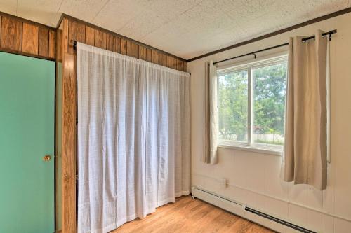 Pet-friendly Anchorage Gem Walkable Location