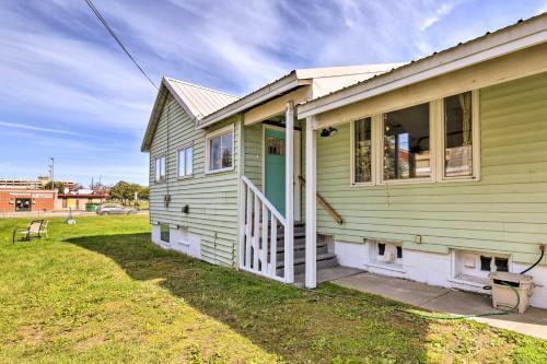 Pet-friendly Anchorage Gem Walkable Location