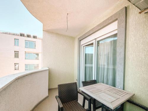 Cozy And Spacious 2 Bedroom Apartment In Sh�ngjin.