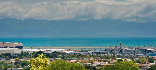 Nelson City Escape