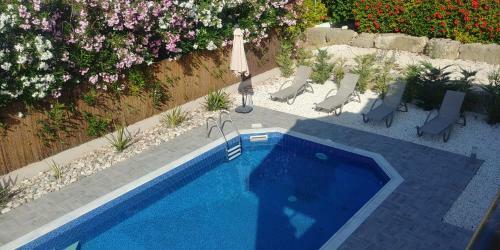 Villa Elisabeth, Golf Course Venus Rock