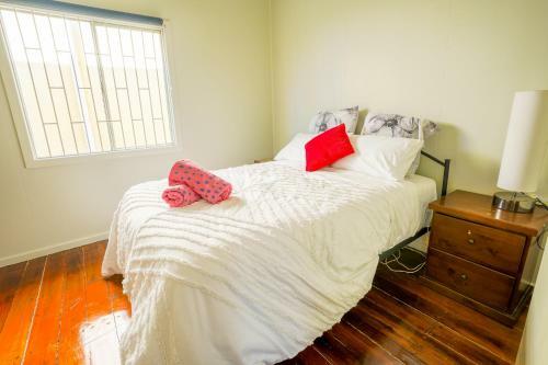 Six Bedroom Home Opposite Lang Park.
