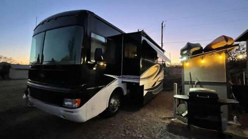 3 Bedroom House And 2 Rvs