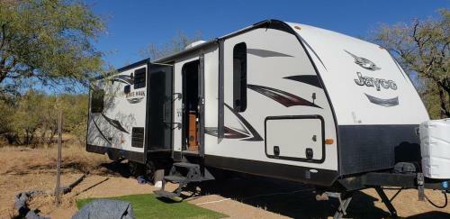 3 Bedroom House And 2 Rvs