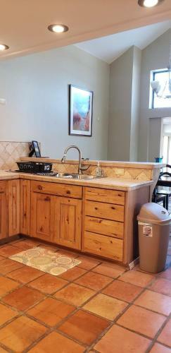 3 Bedroom House And 2 Rvs