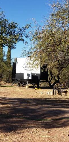3 Bedroom House And 2 Rvs