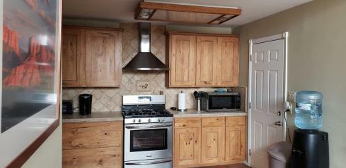 3 Bedroom House And 2 Rvs