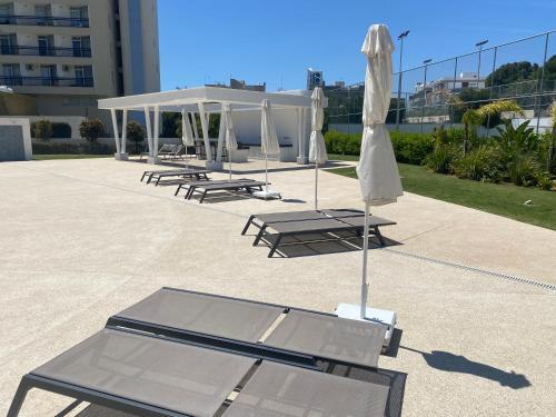Sea View - Serviced 2 Bedroom Apartment