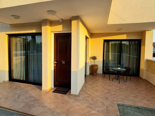 Pylaapts - Apartments Near The Beach
