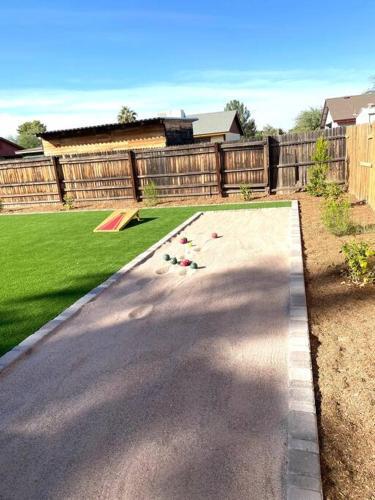 Cubs Corner - 4 Bed 2 Bath Retreat.