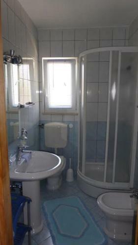 Apartamento Comfortable Rooms With Small Kitchen