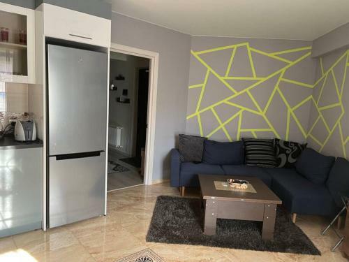 Lovely Two Bedroom Apartment With Patio