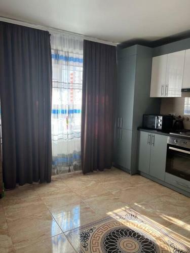 Lovely Two Bedroom Apartment With Patio