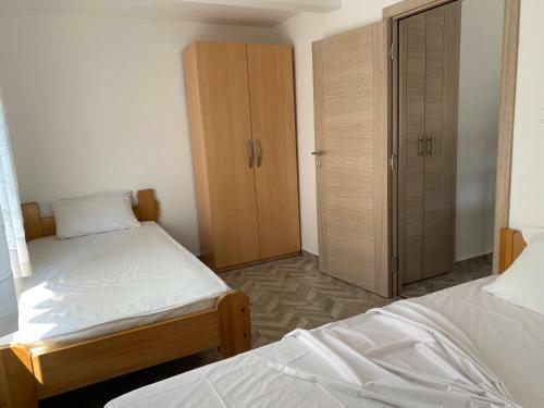 Apartment Ceman